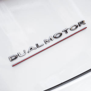 สัญลักษณ์ตัวอักษร DUAL MOTOR สำหรับตกแต่ง<span class=keywords><strong>รถ</strong></span>ยนต์เทสล่า รุ่น 3 ชุดแต่งรถยนต์ประสิทธิภาพสูง สติ๊กเกอร์ติดฝากระโปรงท้าย - Product Image 6