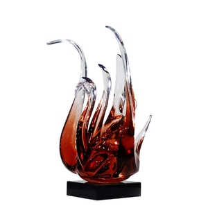 Scultura Artigianale in Resina con Effetto Fiamma Sfumato Rosso-Marrone, Finemente Lucidata, Decorazione Artistica di Lusso - Product Image 2