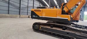 Excavadora de orugas pesada Hyundai 2021 de 30 toneladas usada, modelo, excavadora hidráulica sobre orugas con motor y caja de cambios - Product Image 4