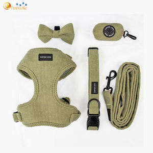 Conjunto de Invierno de Arnés, <span class=keywords><strong>Collar</strong></span>, Correa y Bufanda de Pana para Perro Salchicha sin Tirones, de Lujo y al por Mayor con Etiqueta de Logotipo Privado de Diseñador - Product Image 3