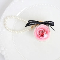 Vente en gros d'usine de fleurs naturelles conservées roses pour toujours porte-clés en acrylique cadeau de fleur personnalisé