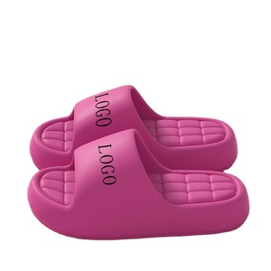 Personnalisable nuage mousse respirant léger sandales femmes hommes <span class=keywords><strong>Ultra</strong></span> doux anti-dérapant semelle maison salle de bain été confort - Product Image 1