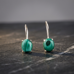 Boucles d'oreilles en malachite verte véritable, faites à la main en Inde, en argent sterling 925, bijoux pour femmes et filles, à porter lors de fêtes. - Product Image 3