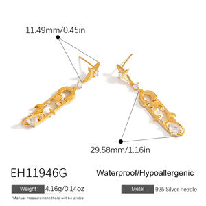 أقراط متدلية غير متماثلة من Cross + Crown ، مشبك ورقي فاخر فاتح ، فولاذ مقاوم للصدأ بنجمة قمر مع أقراط مطلية بالذهب على شكل أزهار - Product Image 2