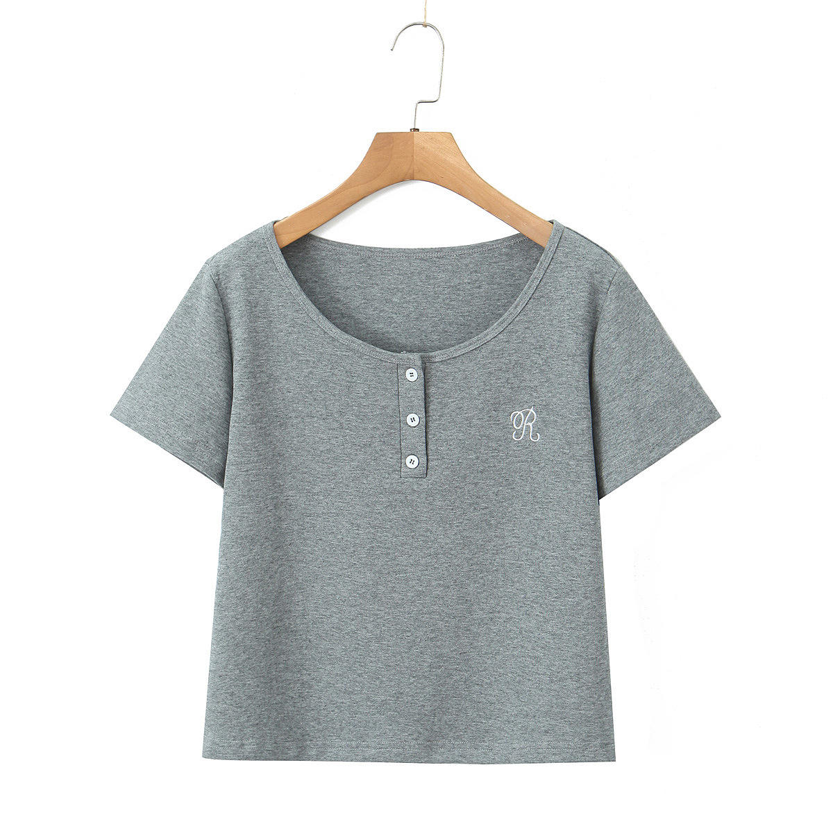 Gray short-sleeved shirt