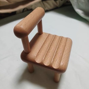 Mini Soporte de Madera para Teléfono, Accesorio de Escritorio, Color Madera Natural - Product Image 3