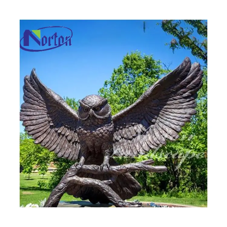 Estátua de metal para animais do safari, tamanho de vida, latão, coruja voadora, decoração de jardim