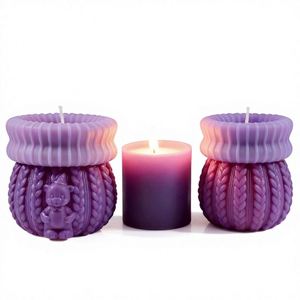 Moldes de silicona con forma de oso pequeño para velas aromáticas, manualidades DIY y adornos de yeso con forma de suéter - Product Image 1