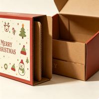 Boîte cadeau de Noël, design sur le thème du Père Noël, découpe à la presse, impression quadricolore, papier cartonné spécial, comprend une écharpe, boîte thermique