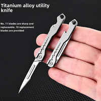 EDC Mini couteau pliant portable et compact Porte-clés en alliage de titane Coupe-papier express Ouvre-bouteille pour survie chasse en plein air