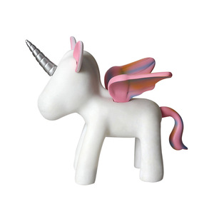 Statuetta di <span class=keywords><strong>Unicorno</strong></span> Alato in Resina Bianca, Statua di Alicorn, Cavallo Magico Arcobaleno Pastello, Ornamento da Scrivania da Collezione, Regalo per Ragazze, Vendita all'Ingrosso - Product Image 1