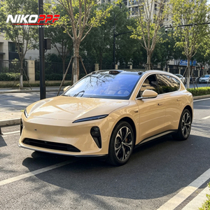 ฟิล์ม NIKO ราคาดีที่สุด เงาสูง PET สีเหลืองเดสเซิร์ตสตอร์ม ป้องกันรอยขีดข่วนและป้องกันรังสียูวี สำหรับเปลี่ยนสีตัวถังรถยนต์ - Product Image 1