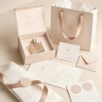 Boîte cadeau magnétique de luxe écologique personnalisée avec ruban, forme de livre, impression quadricolore, logo personnalisé pour ensembles de bijoux et de parfums