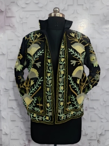 เสื้อแจ็คเก็ตซูซานีปักมือสุดหรูสำหรับผู้หญิง สีดำ ลายดอกไม้ปัก ผ้าฝ้าย - Product Image 2