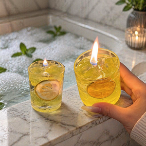 Bougie apaisante pour la maison, parfum citron frais avec tranches <span class=keywords><strong>de</strong></span> citron séchées, idéale comme cadeau <span class=keywords><strong>de</strong></span> Noël ou pour garnir un chaussette <span class=keywords><strong>de</strong></span> Noël - Product Image 1