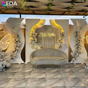 ฉากหลังอะคริลิคสีขาวทรงสี่เหลี่ยมสำหรับงานแต่งงาน LEDA อุปกรณ์จัดงานวันเกิดกลางแจ้งสไตล์โรแมนติกสมัยใหม่ - Product Image 1