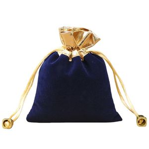 Pochette en velours rouge à bordure dorée avec cordon de serrage, sac cadeau pour bijoux - Product Image 4