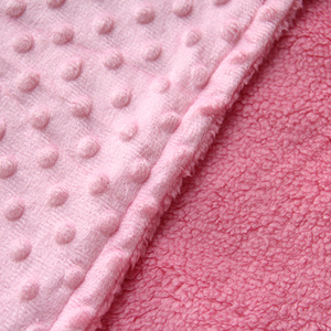 Couverture chaude en molleton de velours micro à pois en relief pour la sécurité psychologique de Bady - Product Image 5