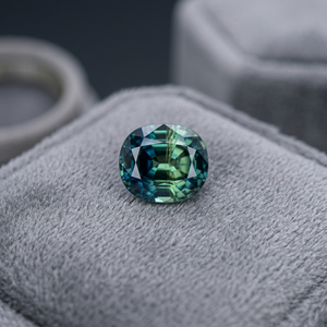 Zafiro Teal Natural de Corte Ovalado Excelente de 1.53 CT, Claridad Impecable, de Madagascar, 7.55x6.40x3.8mm - Product Image 3