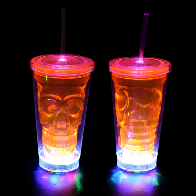 16oz LED Double Wall Skull Tumbler Light-Up Drinking Plastic Barware Cups with Straw for New Year Graduation Party Decorations
