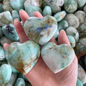 <span class=keywords><strong>Cristallo</strong></span> di Crisocolla Naturale Intagliato con Azurite a Forma di Cuore, Pietra Curativa Energetica per Decorazione Casa e Feng Shui - Product Image 3