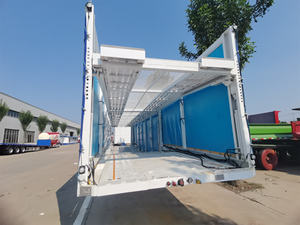 Semi-<span class=keywords><strong>remorque</strong></span> en acier à caisse basse avec caractéristiques de <span class=keywords><strong>voiture</strong></span> ouverte et basculante <span class=keywords><strong>Porte</strong></span> de <span class=keywords><strong>voiture</strong></span> <span class=keywords><strong>fermée</strong></span> pour une meilleure sécurité - Product Image 3