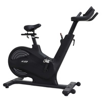 Bicicleta de Spinning Magnética K-FIT GSP2303 con Pantalla LED, Volante de Inercia de 18 kg, Transmisión por Correa Autoalimentada, Consola Bluetooth, Ciclismo Indoor