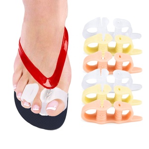 Corrector de Hallux Valgus, separador de dedos ajustable, plantillas esparcidoras de dedos suaves, soporte para pies, Protector de dedos de juanete grande para <span class=keywords><strong>chanclas</strong></span> - Product Image 1