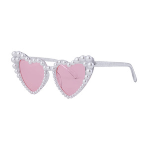 Gafas de sol con forma de corazón de estilo europeo para mujer, montura rosa perlada, lentes de PC UV400, gafas de moda para fiesta y baile - Product Image 1
