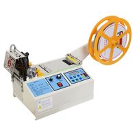 Máquina de corte de cinta de nailon/poliéster de alta precisión con motor eléctrico accionado por engranajes y control PLC automático
