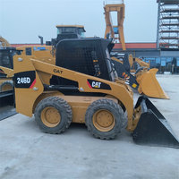 CAT 246D Bekas 3 Ton Mini Wheel Loader Backhoe Skid Steer Loader dengan Mesin Gearbox & Motor Bersertifikasi EPA & CE Euro5