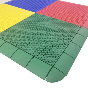 กระเบื้องปูพื้นสนามบาสเก็ตบอลกลางแจ้งแบบกันน้ำ รูปทรงสี่เหลี่ยมทันสมัย สำหรับมืออาชีพ พร้อมคุณสมบัติกันลื่น เหมาะสำหรับสนามกีฬา - Product Image 1