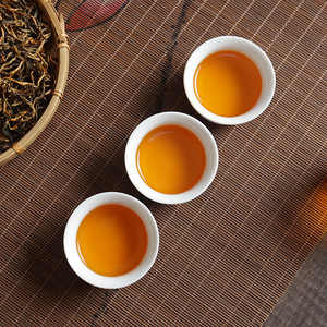 Thé noir Yunnan Dian Hong séché au soleil sauvage, feuilles en vrac d'arbre ancien, arôme intense, chinois, 500g, durée de conservation de 36 mois - Product Image 3