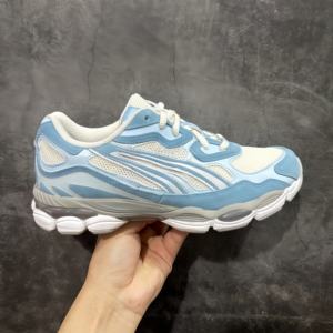 Chaussures de marche en maille bleu clair, à lacets, respirantes, bout rond, toutes saisons, semelle extérieure en caoutchouc, semelle intermédiaire en EVA - Product Image 1