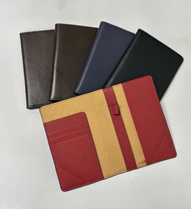 Porta Pasaportes de Cuero Genuino, Funda de Viaje, Organizador de Cartera para Tarjetas de Crédito, Dinero en Efectivo y Bolígrafo - Product Image 3