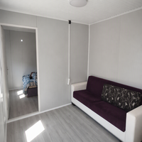 Conteneur mobile pliable pour camping, maison de luxe, conteneur entièrement aménagé, entièrement meublé, assemblé, avec murs en verre, appartement moderne, boutique