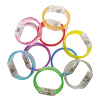 Vente en gros de bracelets clignotants fluorescents en acrylique à LED, accessoires de bar de concert lumineux pour enfants, décorations de fête de Noël amusantes