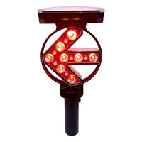 Feu de signalisation solaire directionnel (Modèle : SWLA8/16) Étanchéité IP66 Visibilité >1000m pour la sécurité des travaux routiers et les cônes de signalisation