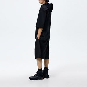 <span class=keywords><strong>Blazer</strong></span> <span class=keywords><strong>Oversize</strong></span> con Colletto a Risvolto e Maniche Corte che Cadono Sotto il Gomito con Tasche Laterali e Chiusura a Bottoni per <span class=keywords><strong>Uomo</strong></span> - Product Image 4