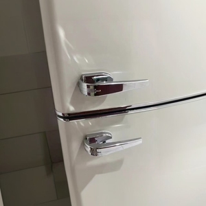 Réfrigérateur vintage 202L - <span class=keywords><strong>Petit</strong></span> réfrigérateur domestique nostalgique à double porte pour la conservation au froid et la congélation, taille mini - Product Image 4