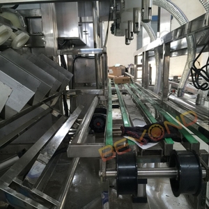 Máquina de Llenado y Lavado de Botellas de 5 <span class=keywords><strong>Galones</strong></span> y <span class=keywords><strong>20</strong></span> <span class=keywords><strong>Litros</strong></span> para una Producción Eficiente - Product Image 5