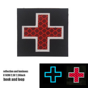 Leuchtendes und IR-reflektierendes Kreuz-Identifikationspatch mit Haken Schleifen-Festiger für medizinischen Rettungstaschen - Product Image 4