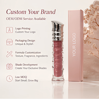 Gloss à lèvres naturel personnalisé longue tenue avec logo sur mesure pour un look naturel, fini velours mat, faible saturation, gris rose rose