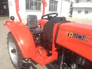 Tracteur agricole 4x4 de 25 CV certifié CE, mini, avec moteur 3 cylindres, multifonctionnel, à vendre - Product Image 3