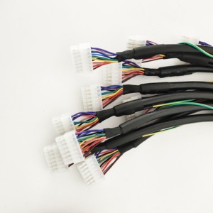 Maßgefertigter Kabelbaum für Elektrofahrzeuge Montage - Product Image 4