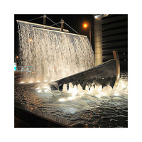 Fontaine murale à cascade d'eau avec éclairage LED personnalisée pour jardin extérieur, fontaine lumineuse pour la décoration paysagère