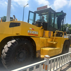 Heavy Load Design TCM FD250 <b>Used</b> Forklift Powerful Driving Performance IN SHANGHAI - Product Image 1