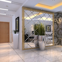 Miroir mural compact en mosaïque de verre 3D, design moderne de luxe, couleurs mélangées, forme irrégulière, personnalisable OEM pour projets hôteliers