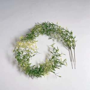 Guirlande de feuilles d'eucalyptus artificielles vertes, lot multi-pièces, pour décoration intérieure de mariage, plante en plastique haute simulation - Product Image 2