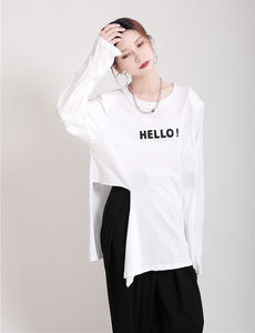 <span class=keywords><strong>Camiseta</strong></span> de algodón de manga larga con hombros descubiertos, <span class=keywords><strong>Camiseta</strong></span> con estampado de letras, corte Corte Irregular, Red, color rojo, 2215, 2021 - Product Image 6